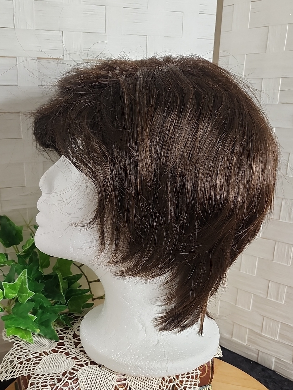 👉TONY OF BEVERLY ELURA "CALI" WIG ~DARK AUBURN ~SIZE: AVERAGE